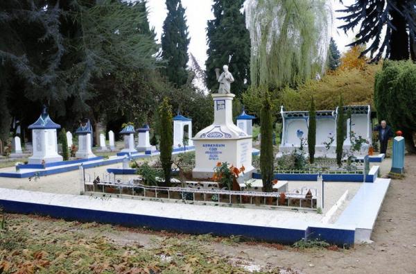 Foto del cimitero di Saint-Genève-des-Bois