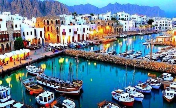 Foto del porto marittimo Marina
